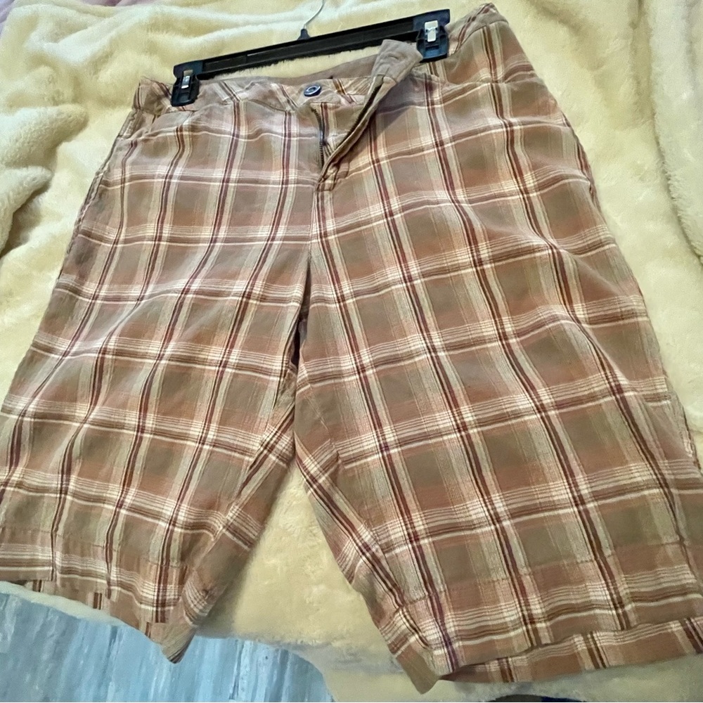 Women’s Bermuda Shorts